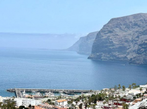 Cozy apartment, only 3 min walk from the beach in Los Gigantes